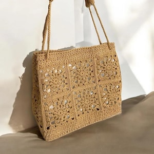 Handmade Crochet Floral Tote Bag – Boho Summer Style Raffia Bag for Beach & Everyday Use