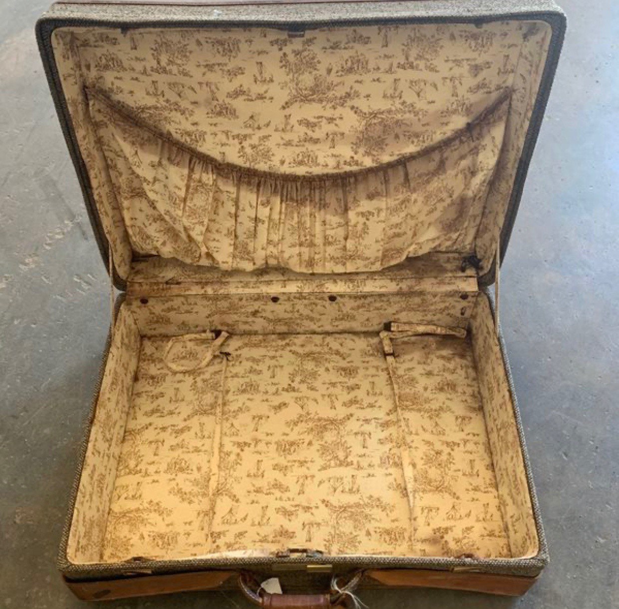 Vintage Hartmann Luggage - antiques - by owner - collectibles sale