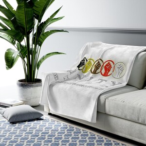 Unity Wear White Velveteen Plush Blanket
