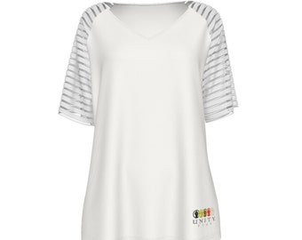 Unity Wear Dam Vit T-shirt med djup V-ringning och raglanärm