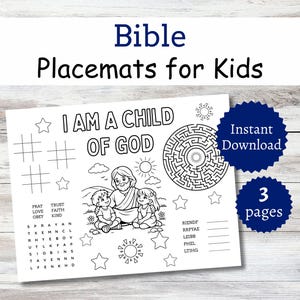 Puede incluir: Un mantel individual blanco para niños con el texto "Bible Placemats for Kids". El mantel individual presenta un laberinto, tres en raya, una búsqueda de palabras y una ilustración de Jesús con niños. Incluye el texto "I AM A CHILD OF GOD".