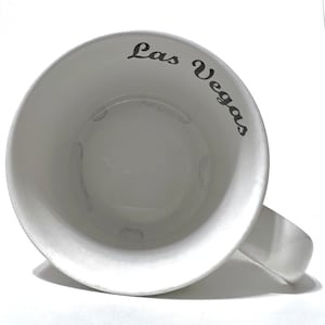 Vintage 1980s LAS VEGAS Tea Coffee Mug Dice Cards Poker Chips Gambling 12.5 oz -- FREE Shipping!