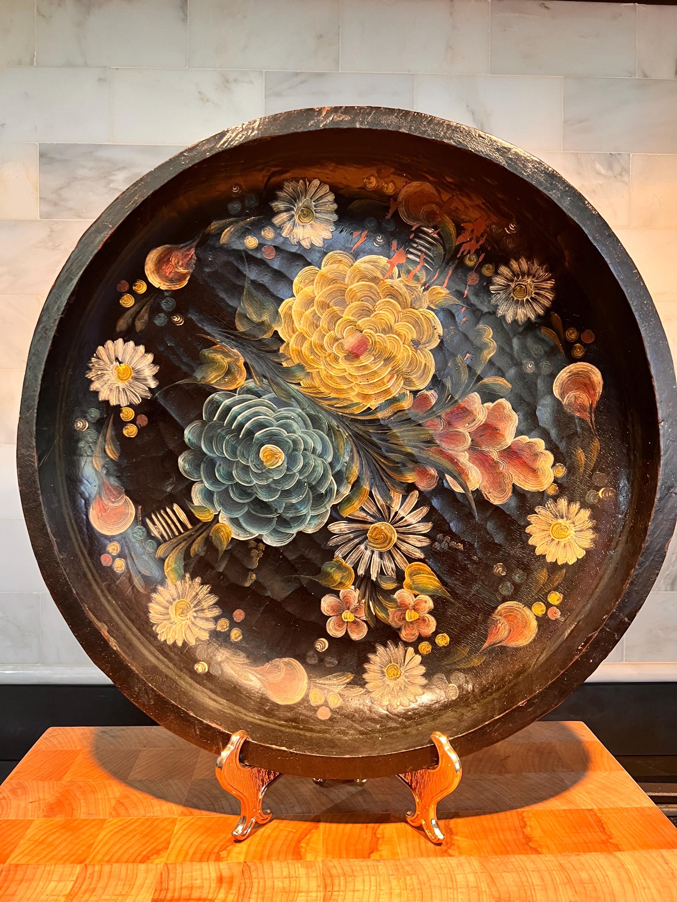 Hand painted in Thailand ハンドペイント 金彩 花文様皿 Hand painted