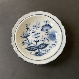 Vintage Blue Onion By Arnart Cobalt Blue Design on White Porcelain Small Bowl Trinket Dish Soap Dish