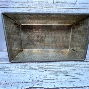 Ovenex Baking Pan. Vintage Waffle Pattern Loaf Pan. EKCO NO. 47. 9”X5” Bread Pan