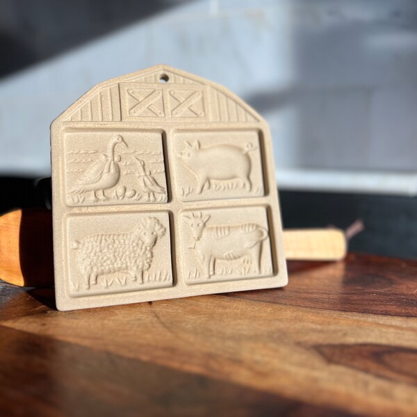 Farmyard Friends The Pampered Chef LTD Stoneware Cookie Mold From 1994, A Vintage Barn Shaped Cookie Press with 4 Cute Farm Animals