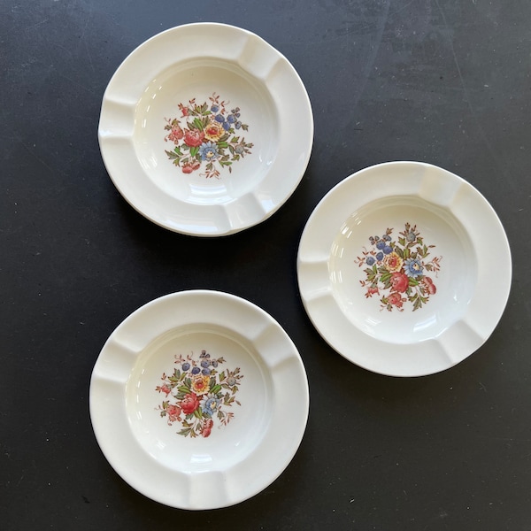 Wedgewood Floral Ashtrays Set of Three Individual Ashtrays Vintage Conway Pattern Porcelain Made in England