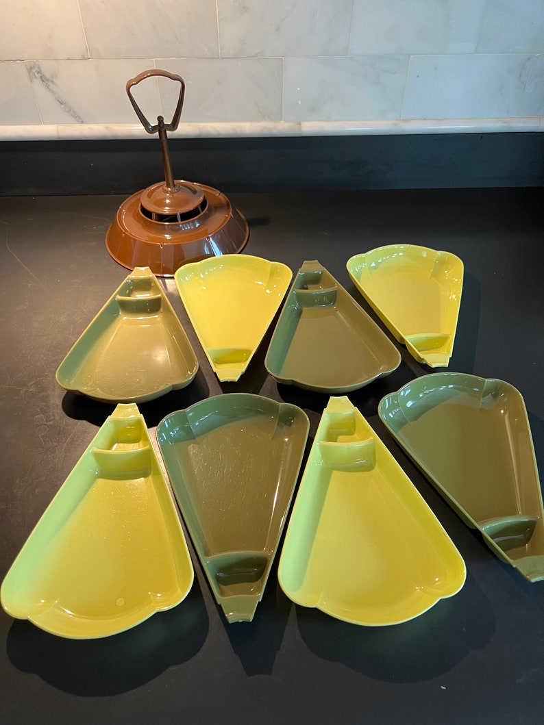 Mid Century Plastic Appetizer Serving Set With Brown Handle Etsy