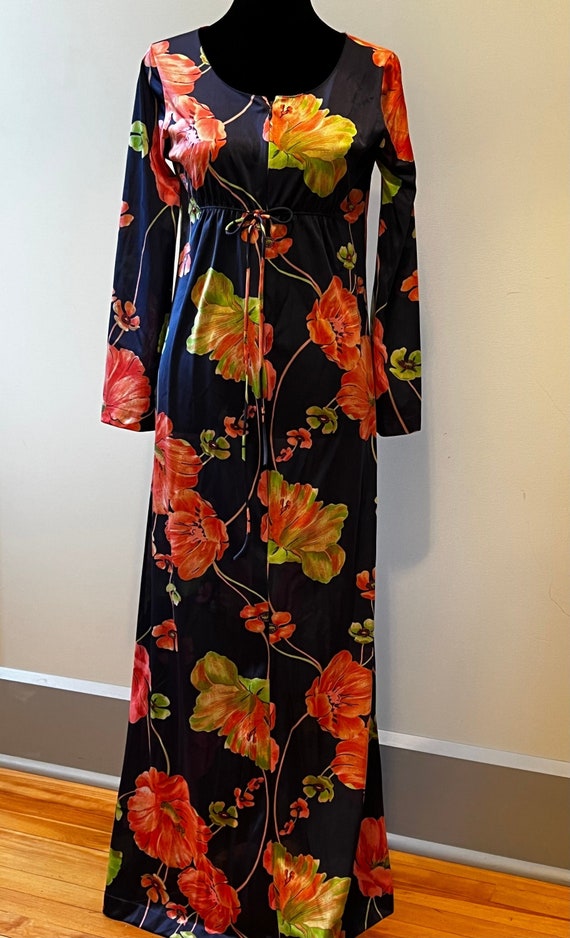 Vintage Lorraine Night Gown and Robe Two Piece Set