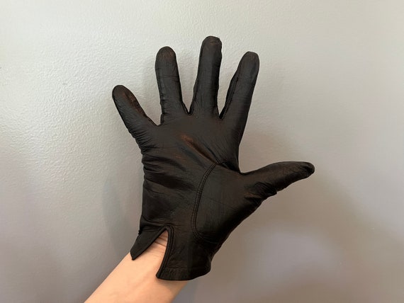 Vintage Black Kid Leather Gloves with Cutwork at … - image 5