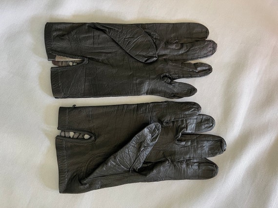 Vintage Black Kid Leather Gloves with Cutwork at … - image 9