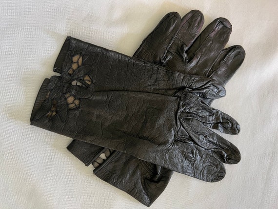 Vintage Black Kid Leather Gloves with Cutwork at … - image 2