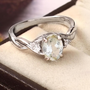 Ovale ring met witte topaas – sterlingzilveren ring met kristallen, handgemaakt