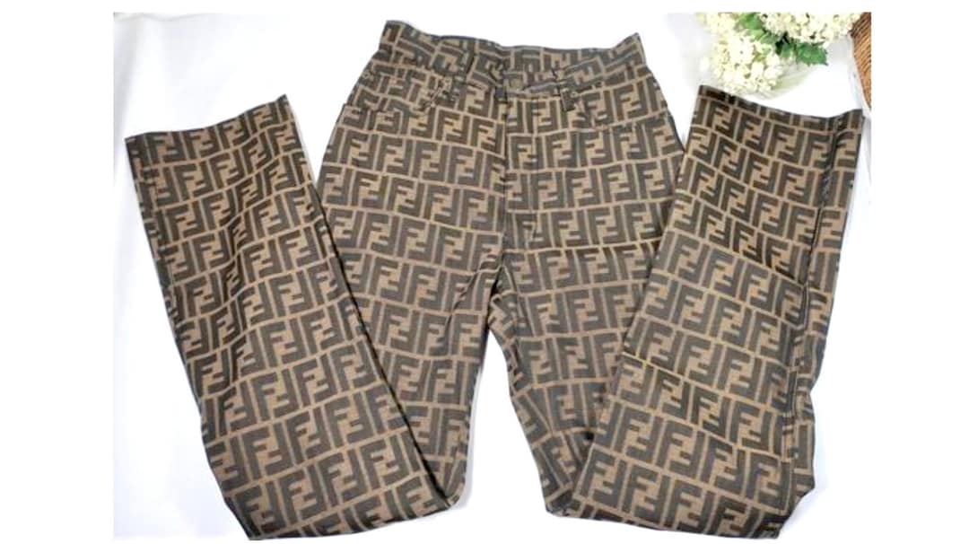 Fendi VINTAGEロゴパターン カジュアルパンツ il_1080xN.3054612446_o7kv.jpg