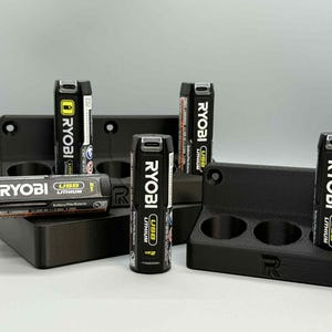 Ryobi USB Lithium Battery Wall Mounted Holder image 2
