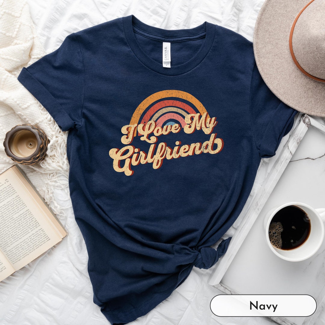 Amo mi camisa de novia Corny novio regalos fútbol novia camisa lesbiana ...
