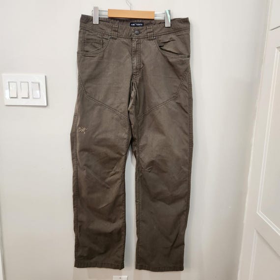VTG Arcteryx Mens 34x32 Bastion Pants Double Knee Gusset Outdoor Gorpcore Canvas
