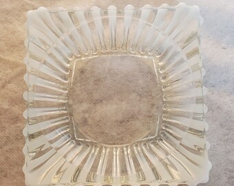 Vintage mcm art deco clear & white glass ashtray 4.25" square 4 rests 10.4 oz