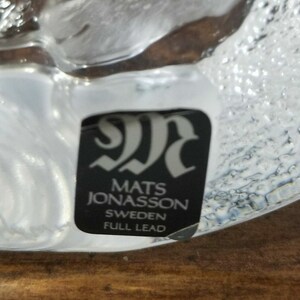 Mats jonasson full lead crystal paperweight signed sweden cat with ball of yarn image 3