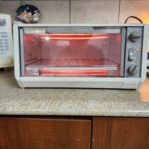 Vintage Black & Decker Toaster Oven TRO 200 TY5 Bake Toast w Baking Pan Manual Bild 3