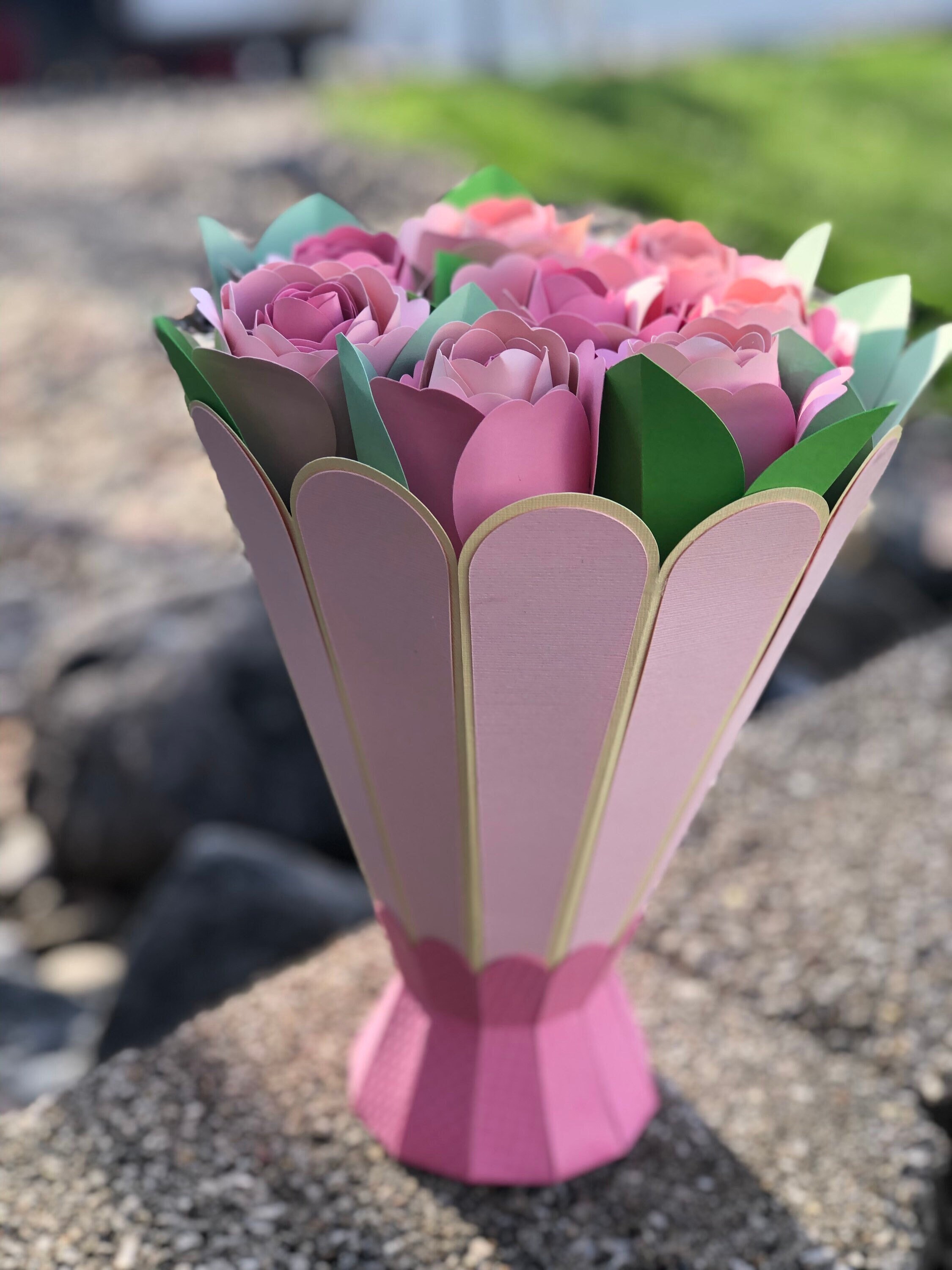 Bouquet of Paper Flowers, Paper Flower Bouquet With Cut Lines