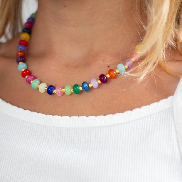 Collar de cuentas multicolor, joyería arcoíris hecha a mano, estilo veraniego, 40 cm con extensor.