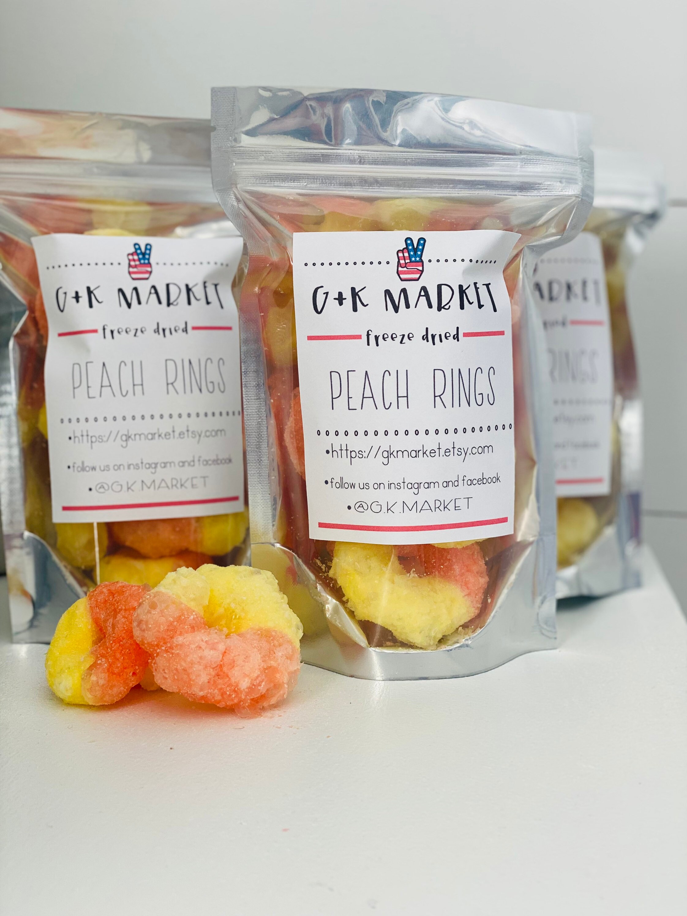 Freeze dried peach rings