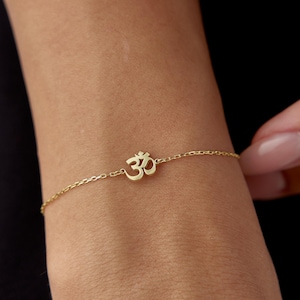 Tiny Om Chain Bracelet, Meditation Symbol Bracelet, Yoga Jewelry Gifts, Gifts for Bestfriend, Om Jewelry, Gifts for Yoga Lover