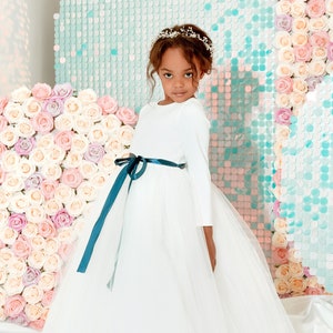 Long sleeve flower girl dress, White gitl dress for wedding,Flower girl dress toddler white,First communion dress for girls,Tulle girl dress