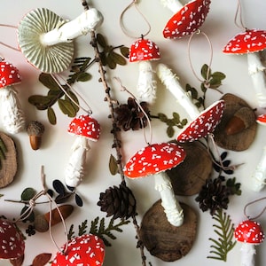 Red Amanita Mushroom Felt Ornaments | Christmas Woodland Toadstool Decorations | Holiday fairy forest felted tree toy | Rustic tree decor
