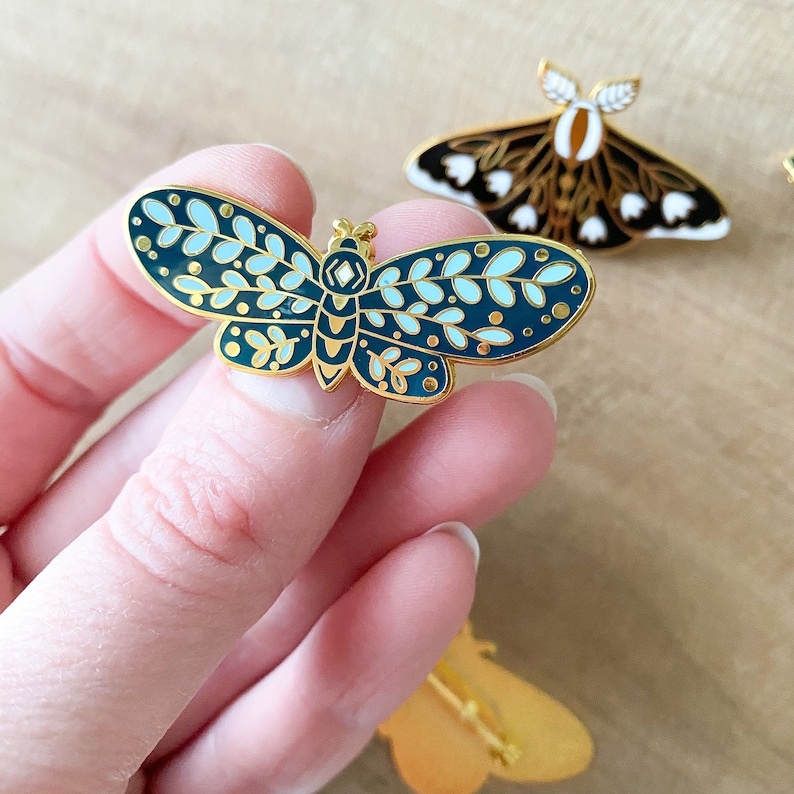 Schmetterling Pins als Anstecker in gold Buttons Motte Brosche Bild 6