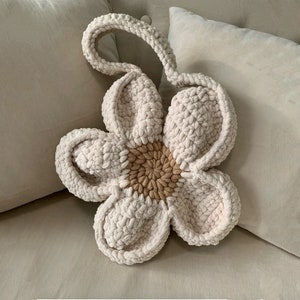 Flower Shoulder Bag Crochet - Daisy Crochet Bag, Daisy Hand Bag, Travel Bag, Handmade Shoulder Bag, Knit Flower Bag, Trendy Tote Bag