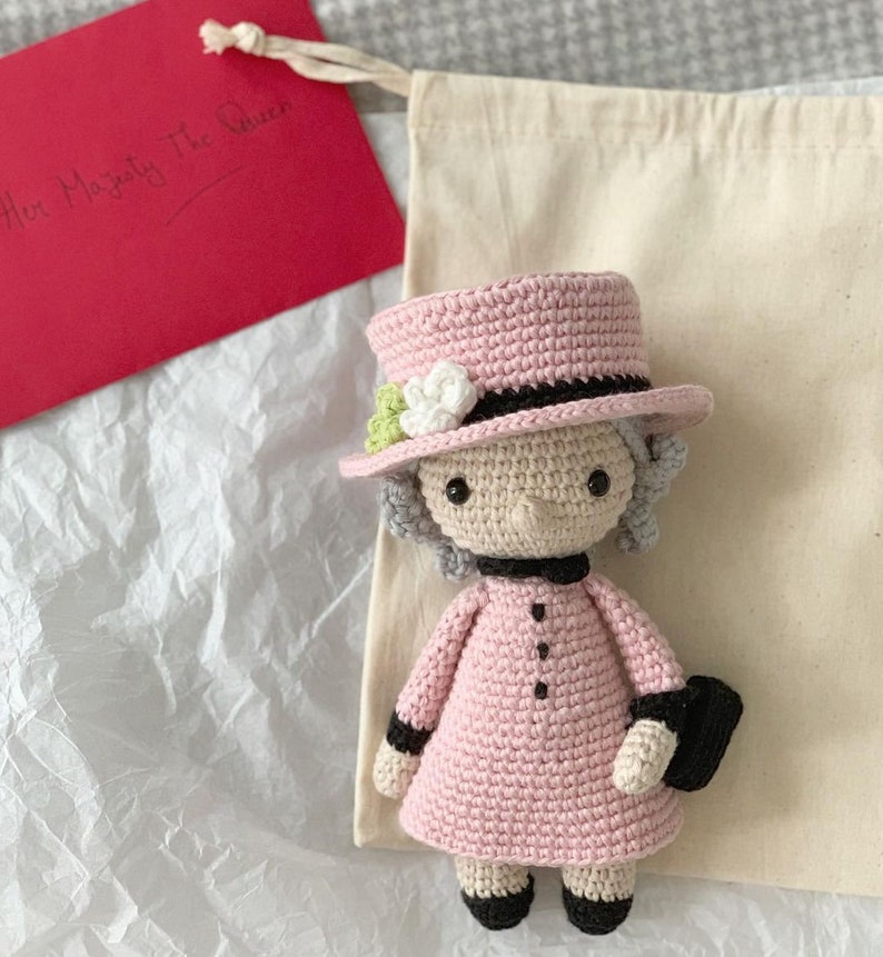 The Queen Crochet Queen Elizabeth Crochet Doll Amigurumi Etsy