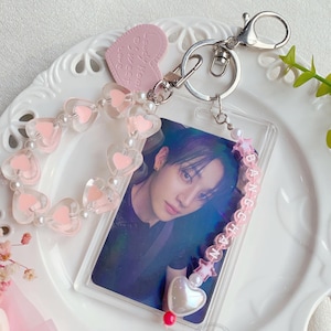 Porta-cartões de acrílico com foto, chaveiro personalizado com nome K-pop, chaveiro personalizado com contas de coração, pingente personalizado para bolsa de fãs de K-pop, porta-cartões de foto K-pop