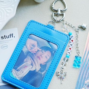 Portachiavi con caramelle gommose in resina, portachiavi a forma di cuore estetico, portachiavi con perline personalizzate Kpop, porta tesserino identificativo, portafoto blu