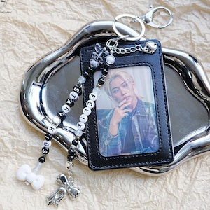 Pendentif noeud en argent, joli porte-cartes photo noir, porte-clés en perles fait main personnalisé, porte-cartes photo personnalisé Kpop, porte-cartes d'identité