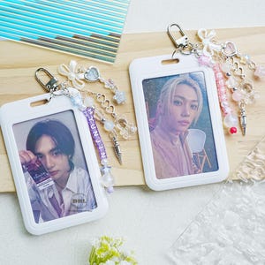 Lindo oso transparente, colgante de osito de goma, llavero personalizado con nombre Kpop, lindo porta tarjetas fotográficas blanco, porta tarjetas fotográficas Kpop, almacenamiento para tarjetas fotográficas