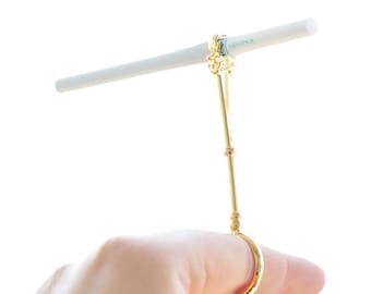 Blunt Holder Elegant Bee Cigaret Holder Ring For Women Adjustable Handmade  Free Your Hands Smoker Blunt