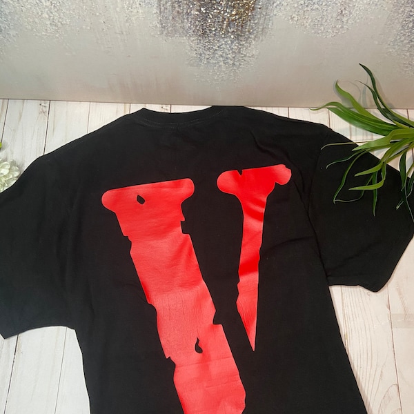 V Lone T-Shirt for Friends and Family