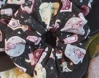 Spooky Scrunchie, Halloween Scrunchie, Witchy Scrunchie