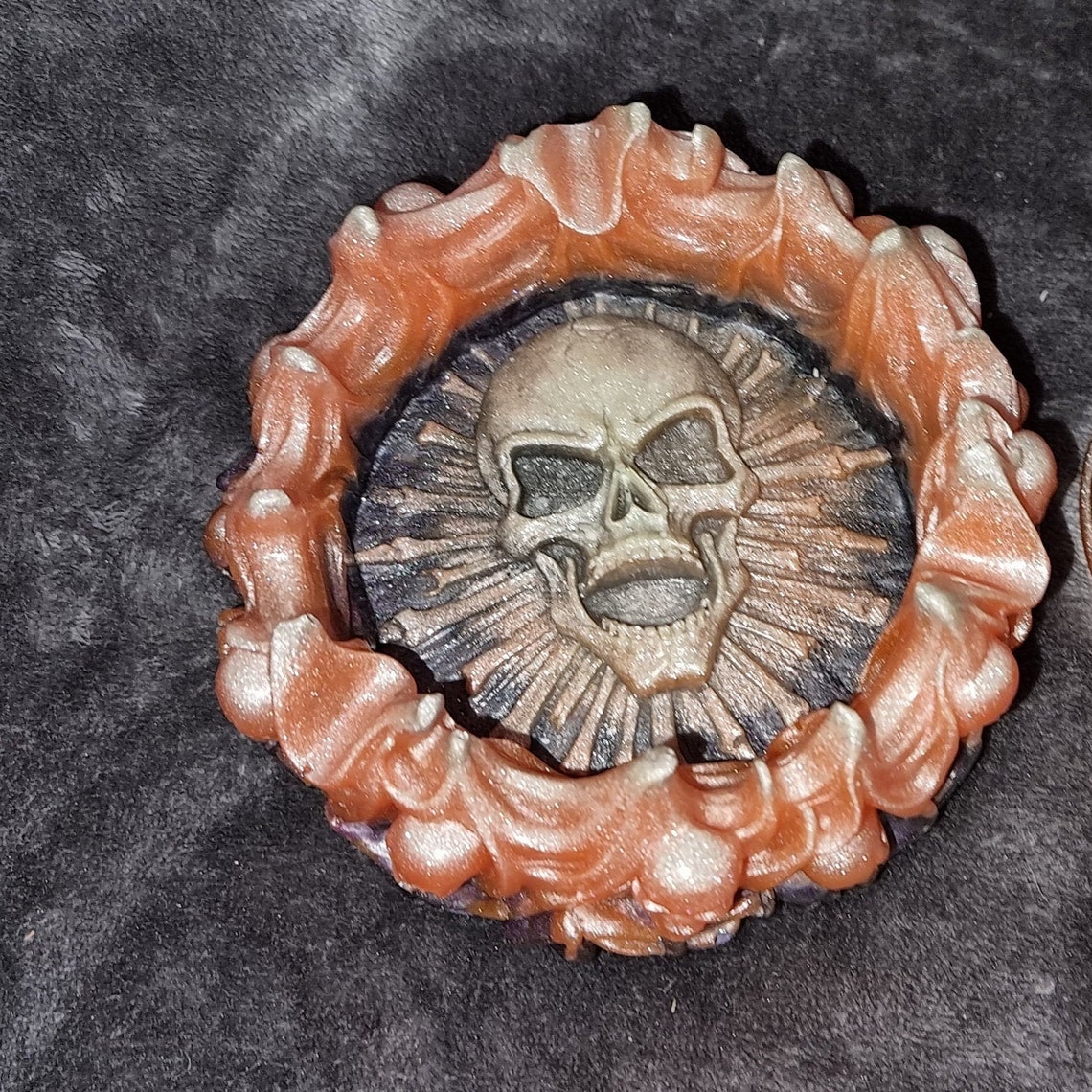 Resin skull trinket / ashtray pirate ashtray Etsy