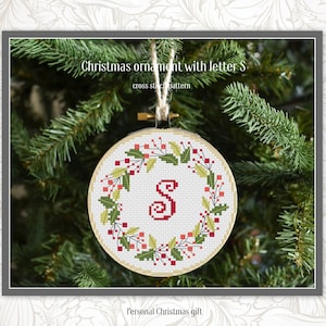 Patrón de punto de cruz para adornos navideños, adorno personalizado, decoración navideña, muestrario de punto de cruz contado con alfabeto, patrón de letra S