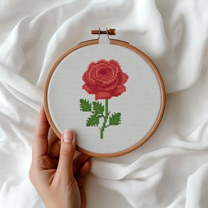 Mini floral Cross stitch pattern Red rose Home decor Botanical embroidery Natural Easy Digital cross stitch Modern PDF pattern Beginner Rose