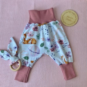 2 tlg Baby Set Rehe aus Pumphose Mütze Tuch Knistergreifling Babyhose Mädchen Neugeborenen Geschenk Set Mädchen Geburt ab Größe 44 bis 104 Bild 2