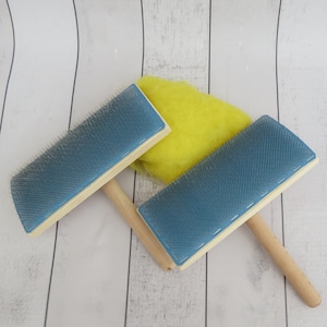Wooden Carders (2 pcs) Hand Carders for wool carder Felting Kit 72 TPI Strauch brushes for wool ( M&V )
