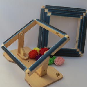 Rug Hooking Frame with standard stand varnished - Wooden Frame for Punch Needle - Punch Frame - Frame with Gripper Strip - for rug hooking