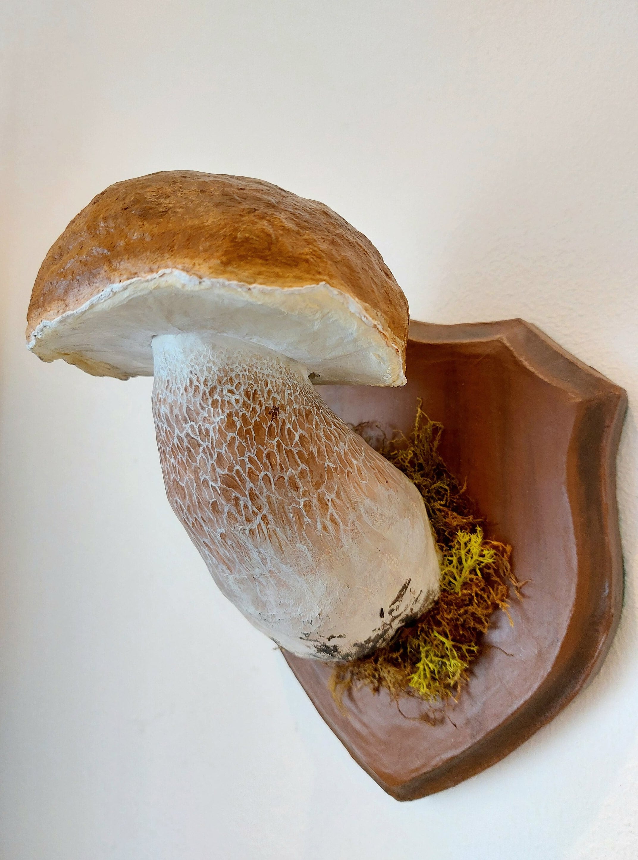 Mushroom model - King bolete/Cep/Porcino paper-mache trophy