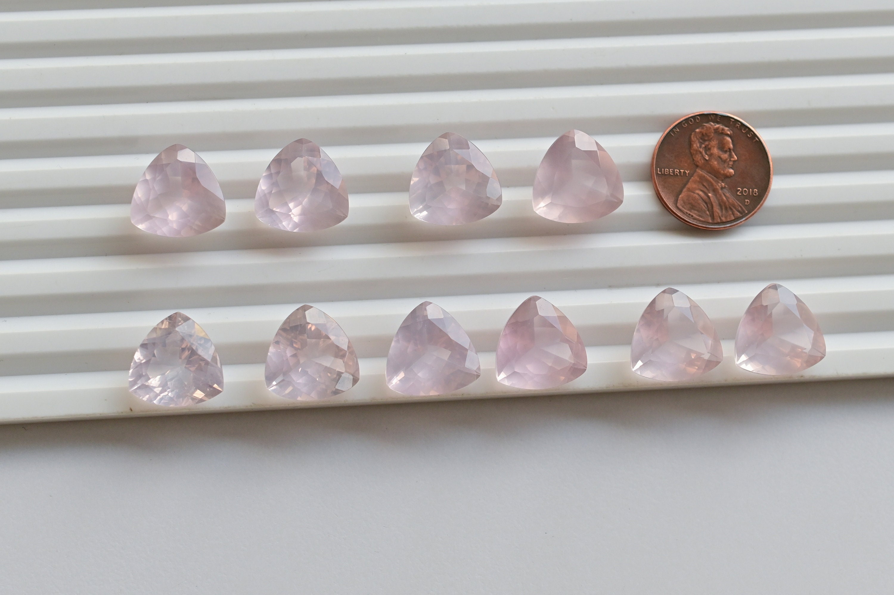 天然石Gemstone SKU:5529 A:$24 weight: 30cts[sold ] B:$24 weight: 30cts[ ] C