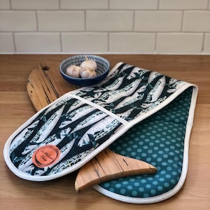 Fishy Business Oven Glove