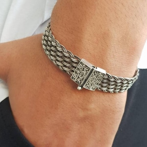 1000K Silber, handgefertigt, elegantes Herrenarmband mit edlem 925K-Verschluss, silberne Herrenmanschette, Bräutigamarmband, Geschenk zum 1. Jahrestag, Herrenkette